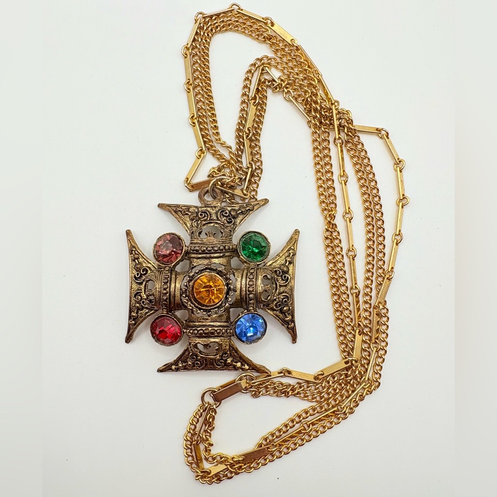 [SOLD] Vintage Gold Tone Multi Color Rhinestone Maltese Cross Pendant Necklace - Picture 3 of 9